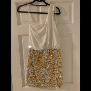Way-In Clothing Co. One Shoulder White & Gold Sequin Dress